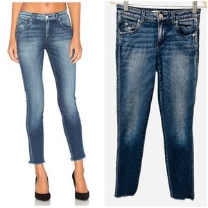 AMO sz 25 Stix Crop Wash Sweetheart Raw Hem Medium Rise Blue Denim Jeans